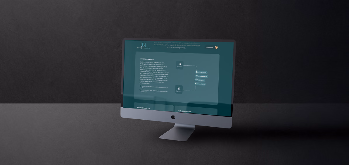 Seite zur Immobilienfinanzierung der Website von DN Finanzhaus auf einem Desktop-Monitor